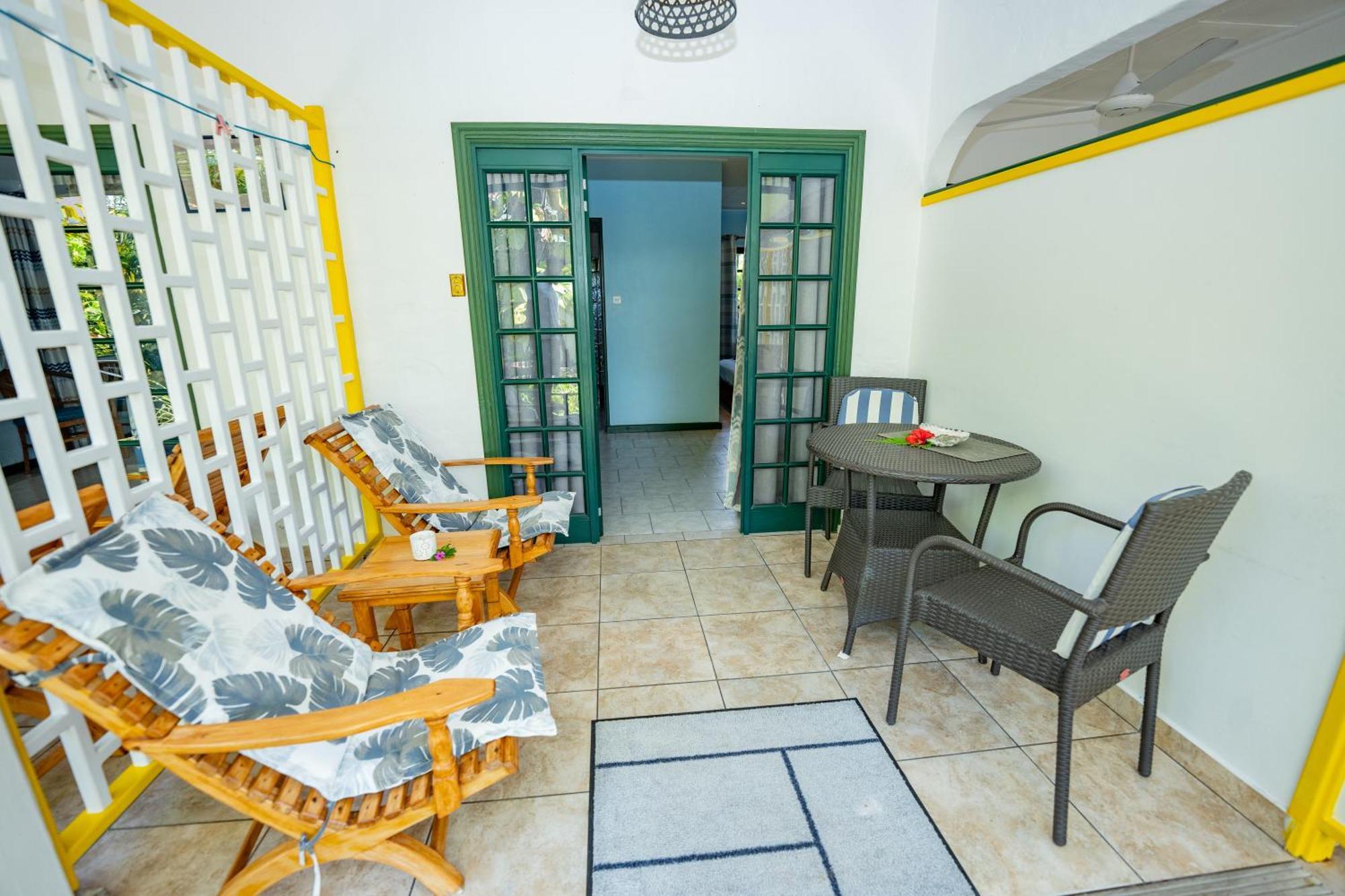 Pension Michel La Digue Exteriör bild